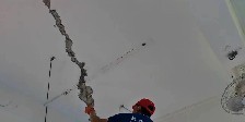 樓下天花板滲水是樓上漏水造成的嗎？